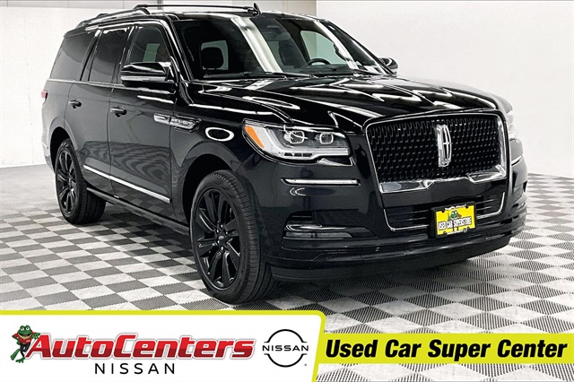 2023 Lincoln Navigator Reserve's photo