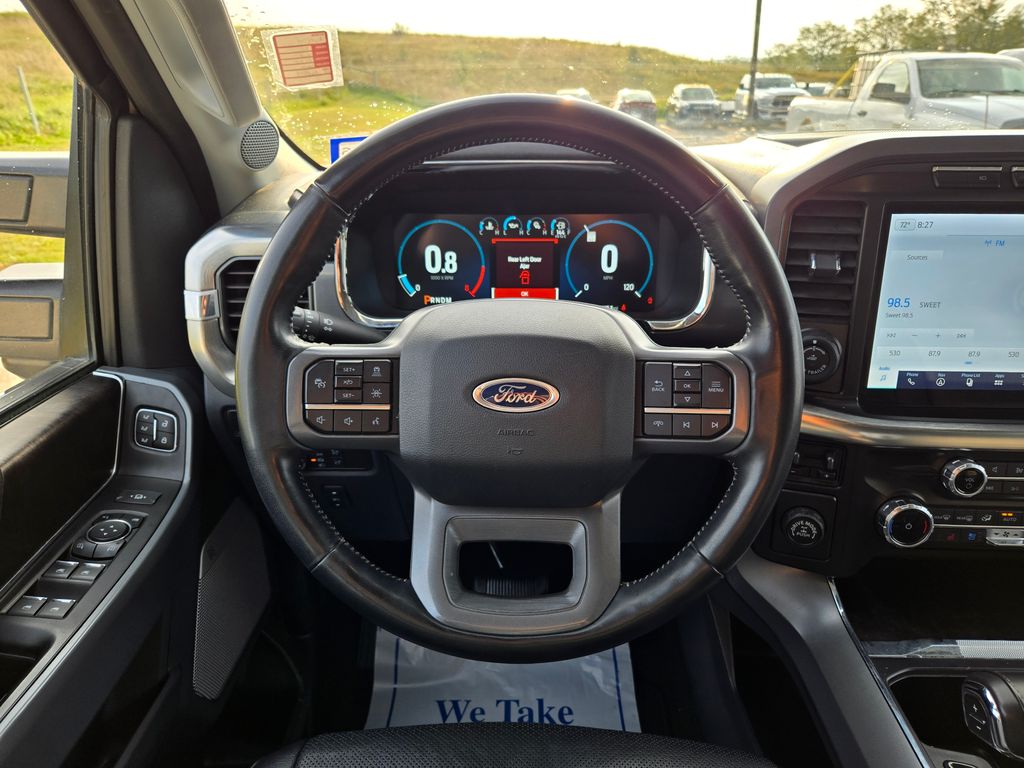 2022 Ford F-150 Lariat photo 16