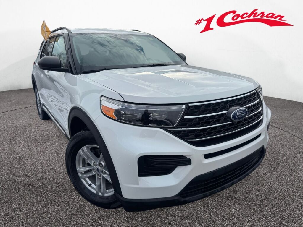 2023 Ford Explorer XLT's photo