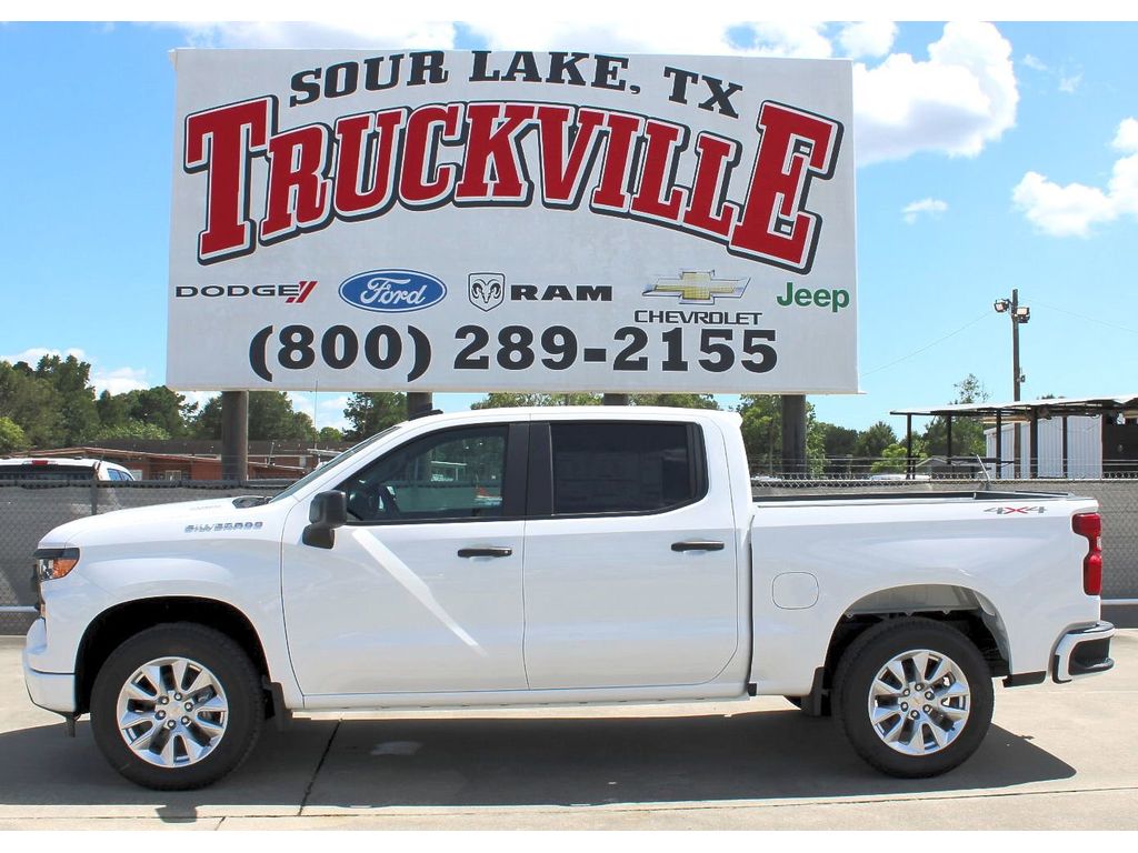 2025 Chevrolet Silverado 1500 Custom's photo