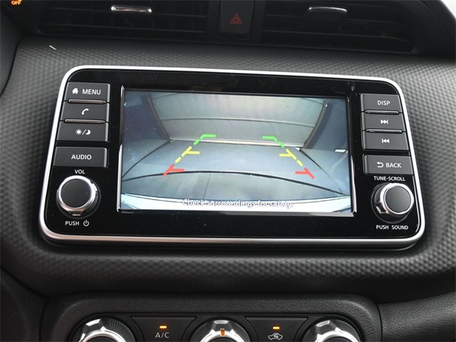 2025 Nissan Kicks Play S photo 6