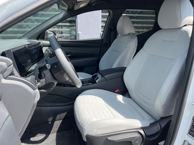 2025 Hyundai Santa Cruz SE photo 9