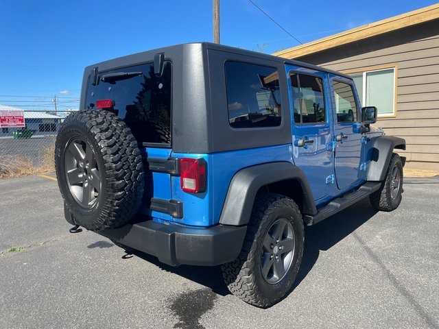 2010 Jeep Wrangler Unlimited Islander photo 11