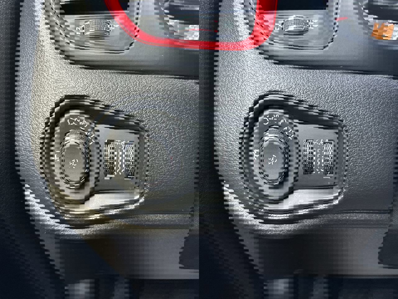 2020 Jeep Renegade Trailhawk photo 16