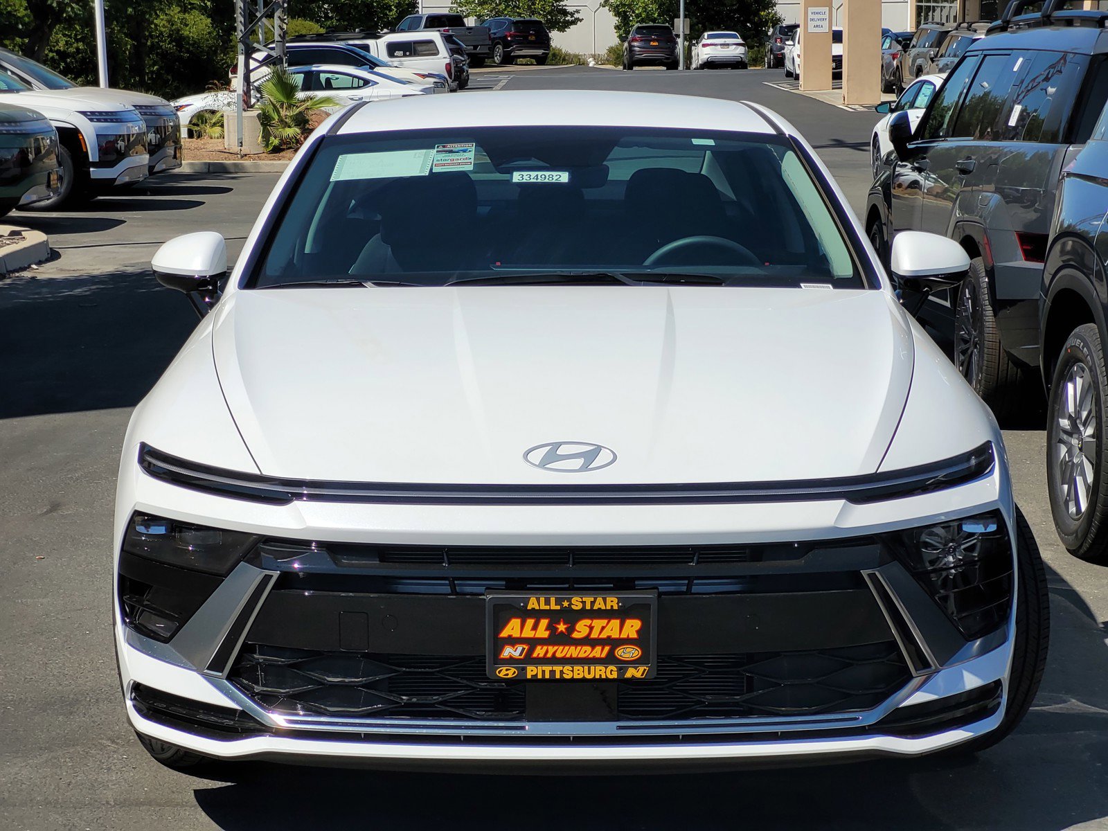 2025 Hyundai Sonata SEL photo 2