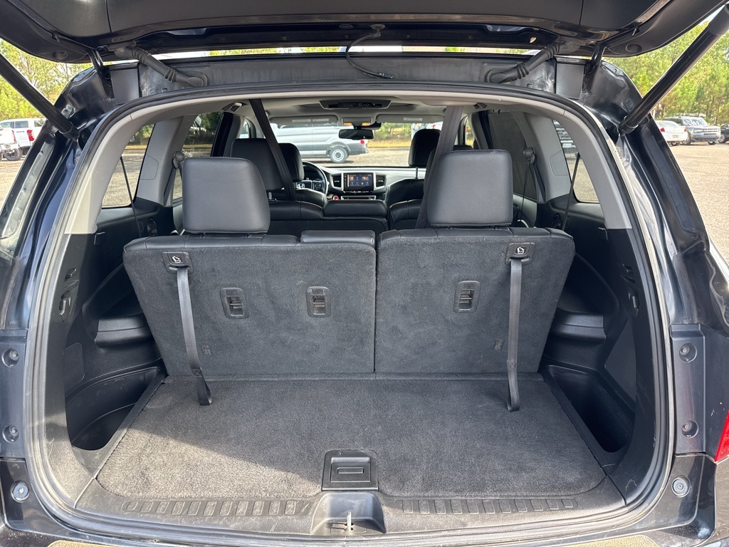 2016 Honda Pilot Touring photo 9