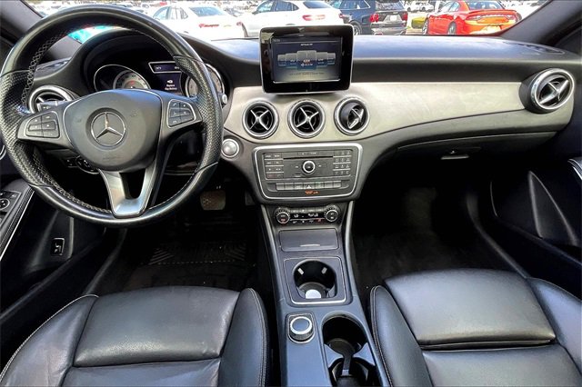 2016 Mercedes Benz GLA 250 photo 8