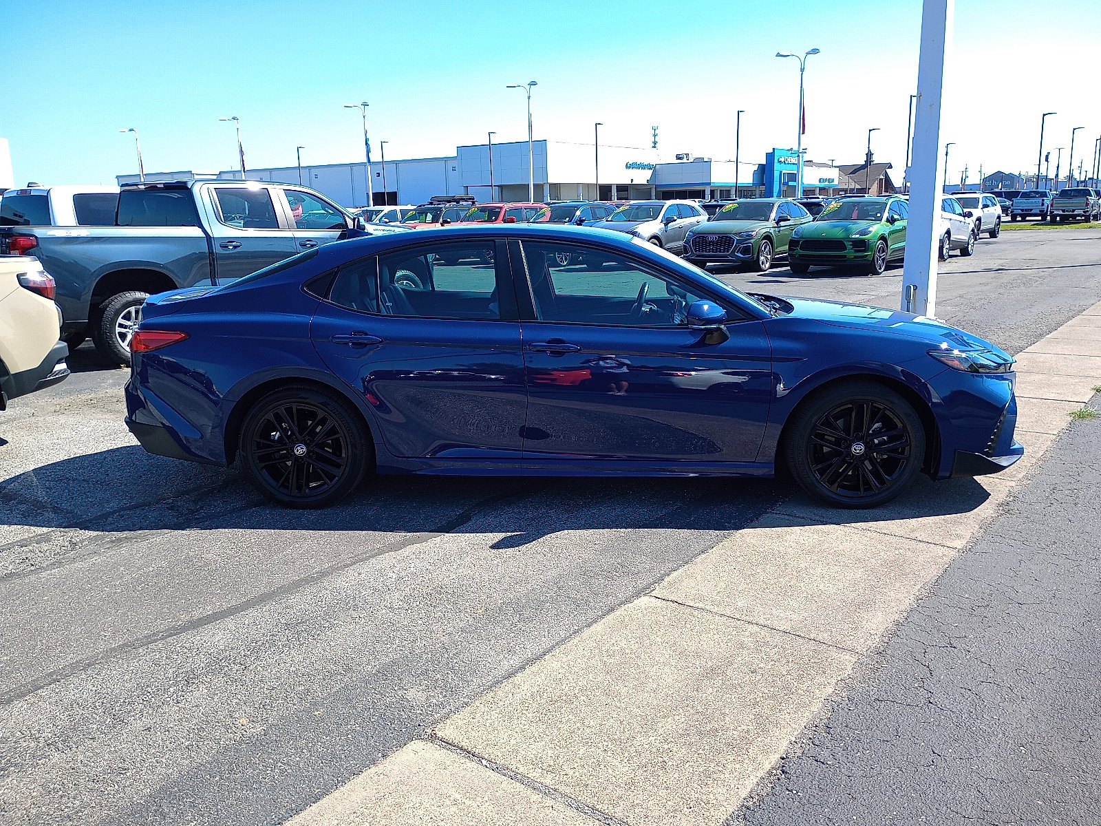 2025 Toyota Camry SE photo 2