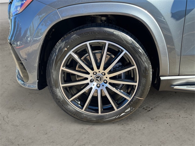 2025 Mercedes Benz GLS 450 4MATIC photo 14