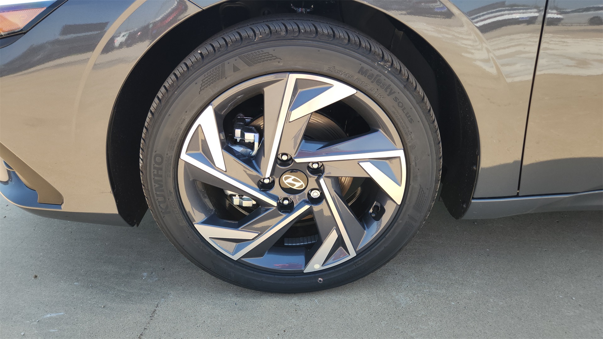 2025 Hyundai Elantra SEL Sport photo 20