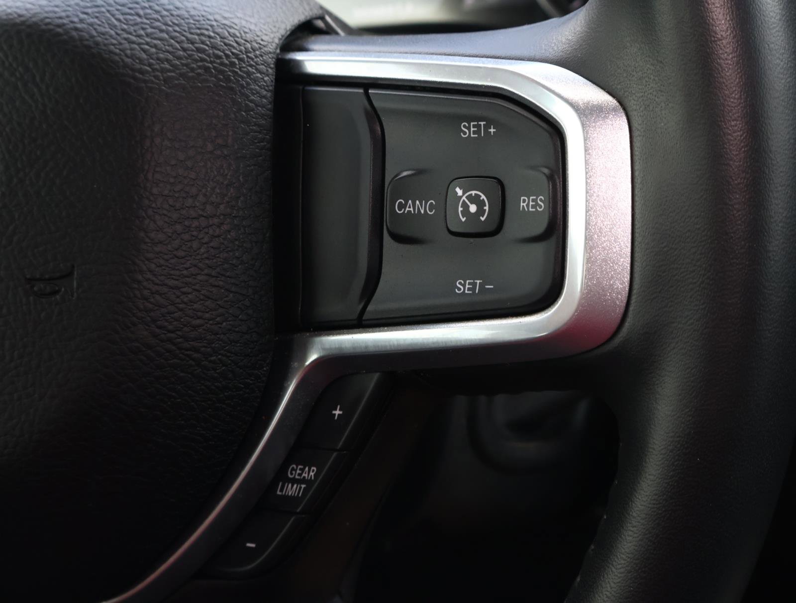2024 Ram 2500 Laramie photo 23