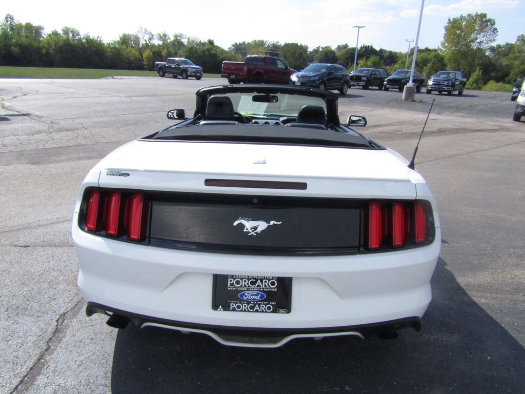 2017 Ford Mustang EcoBoost Premium photo 5