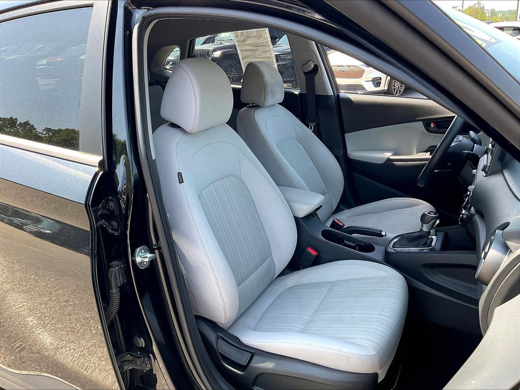 2023 Hyundai Kona SEL photo 10