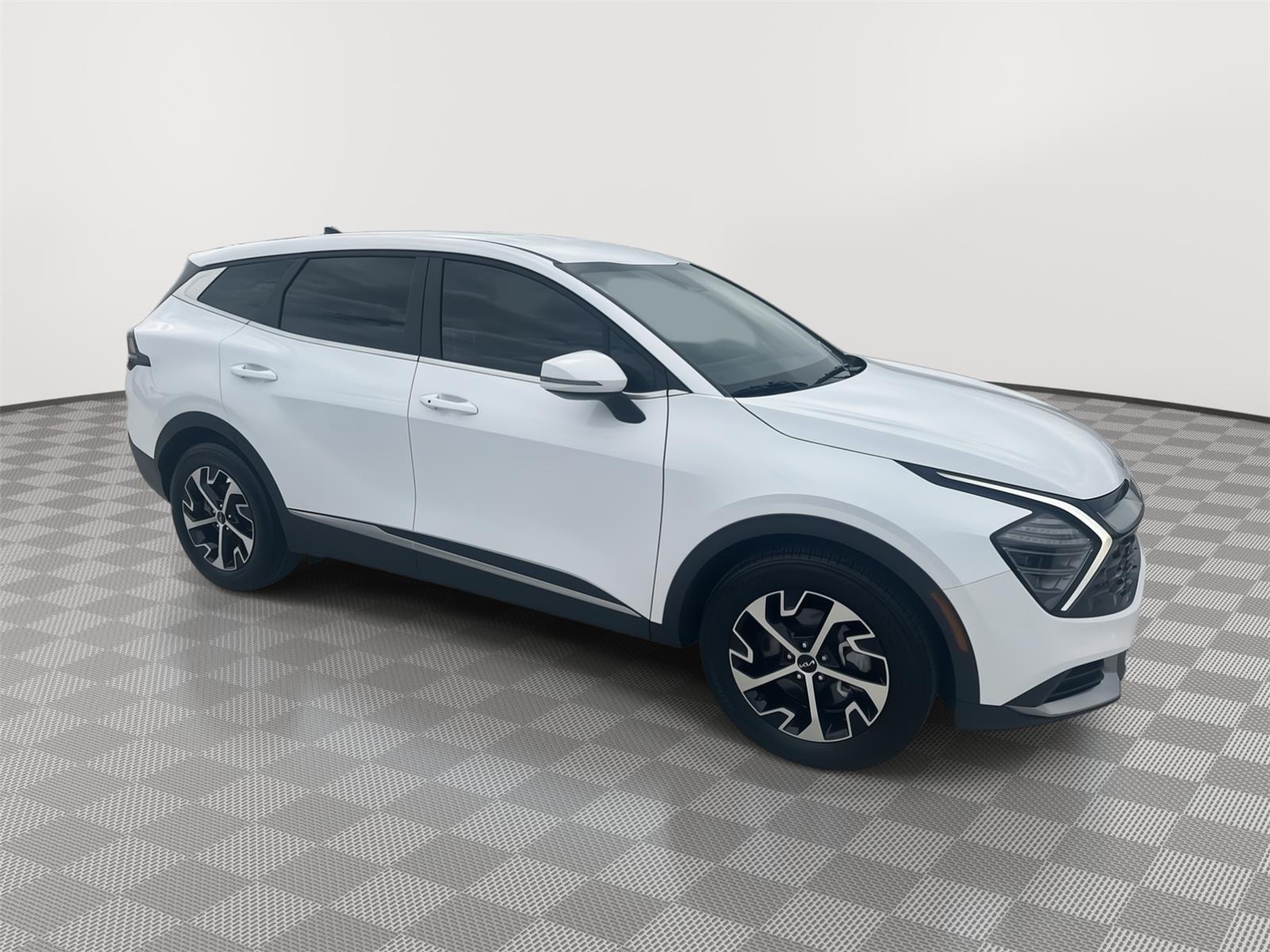 2024 Kia Sportage EX photo 3