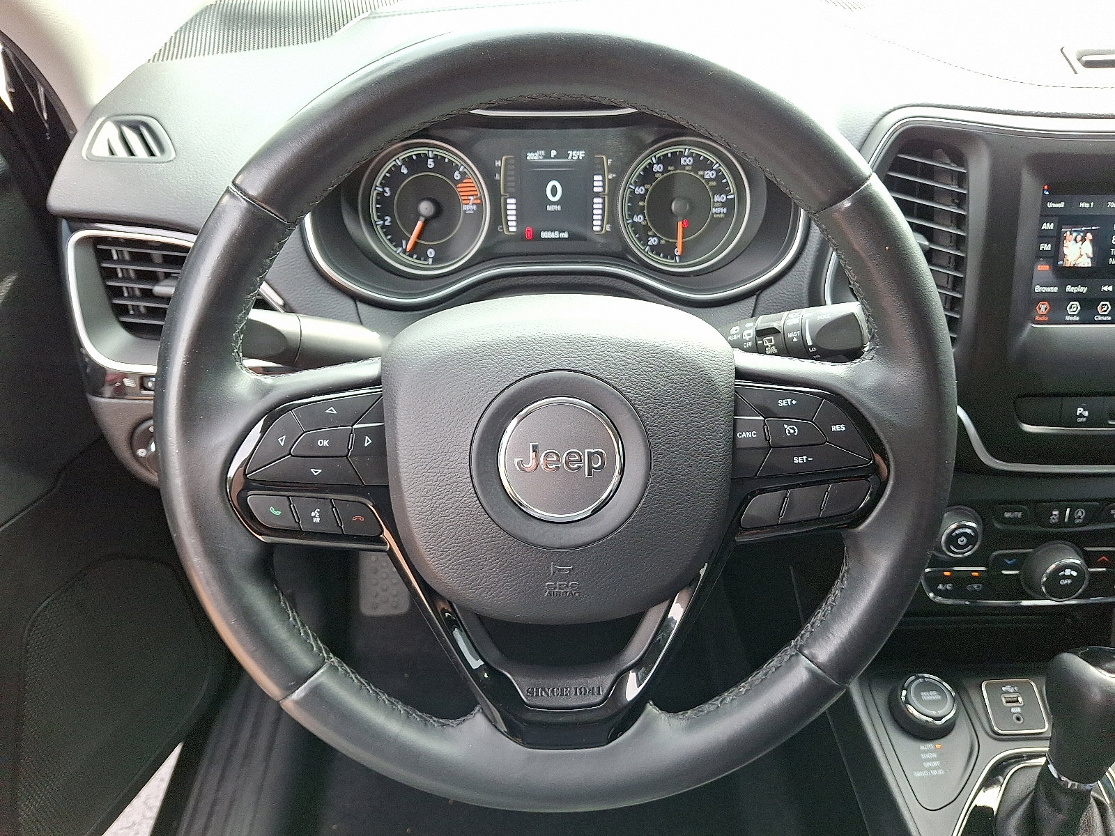 2019 Jeep Cherokee Altitude photo 14