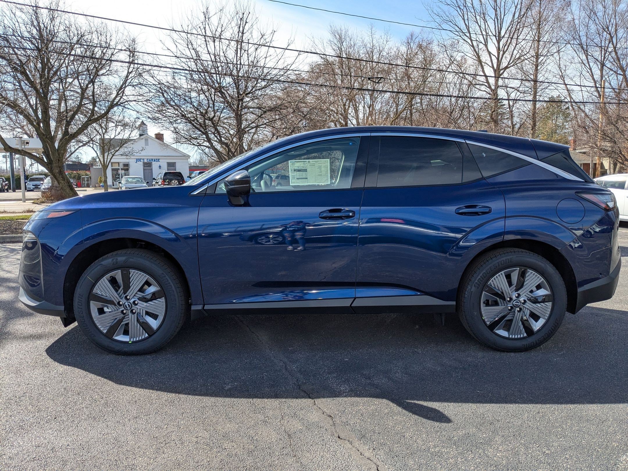 2025 Nissan Murano SL photo 9