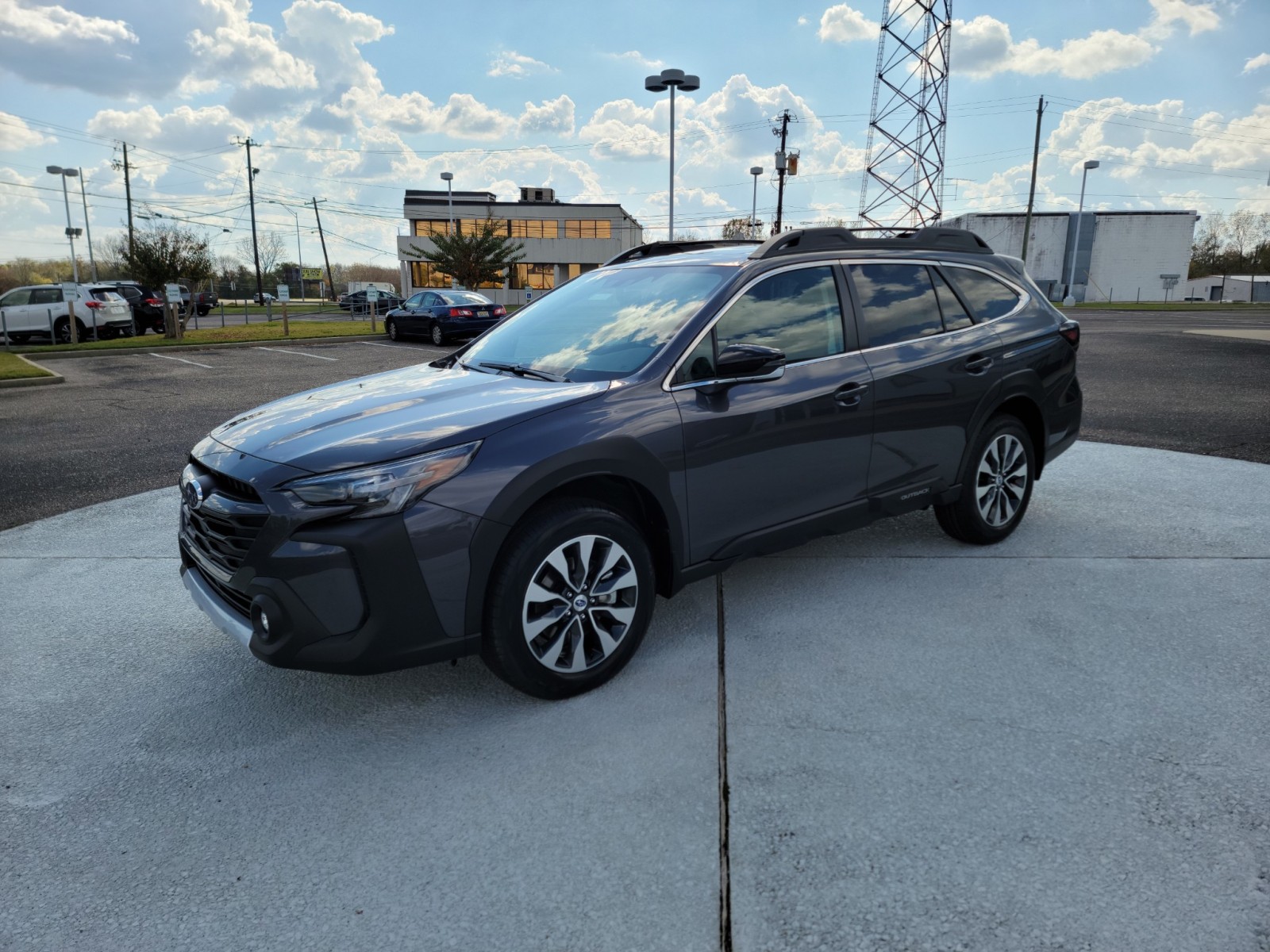 2025 Subaru Outback Limited photo 2