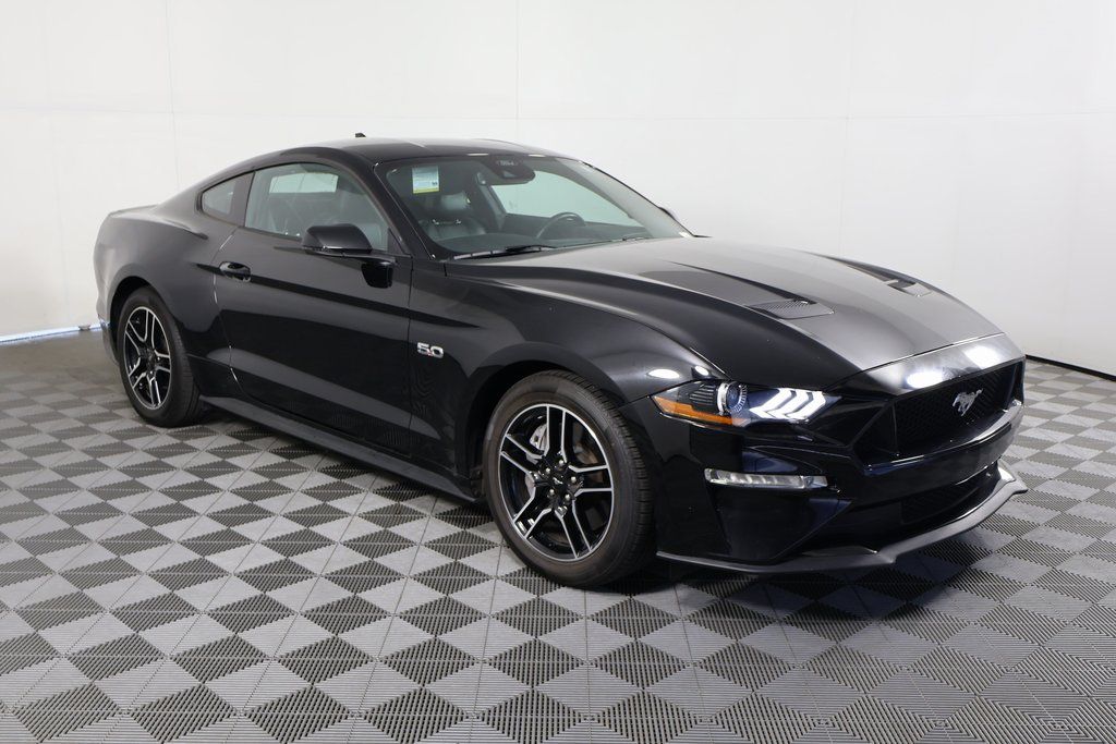 2022 Ford Mustang GT Premium photo 3