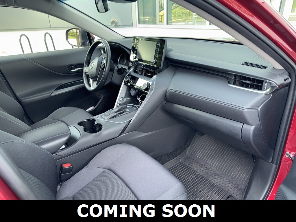 2021 Toyota Venza LE photo 3