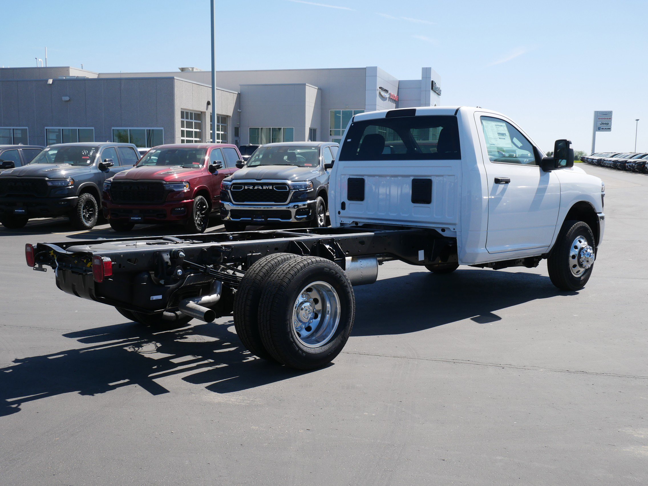 2025 Ram 3500 Tradesman photo 2