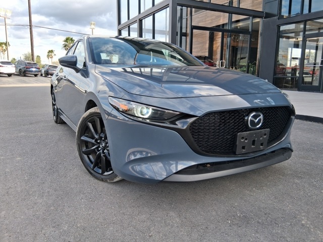 2025 Mazda Mazda3 Premium's photo
