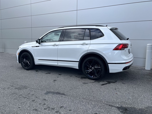 2024 Volkswagen Tiguan SE R-Line Black photo 14