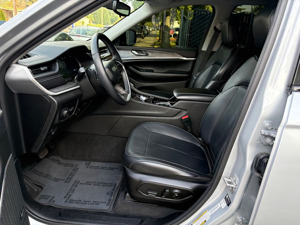 2022 Jeep Grand Cherokee Limited photo 15
