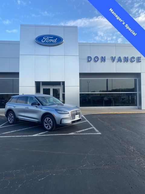 2023 Lincoln Corsair Base