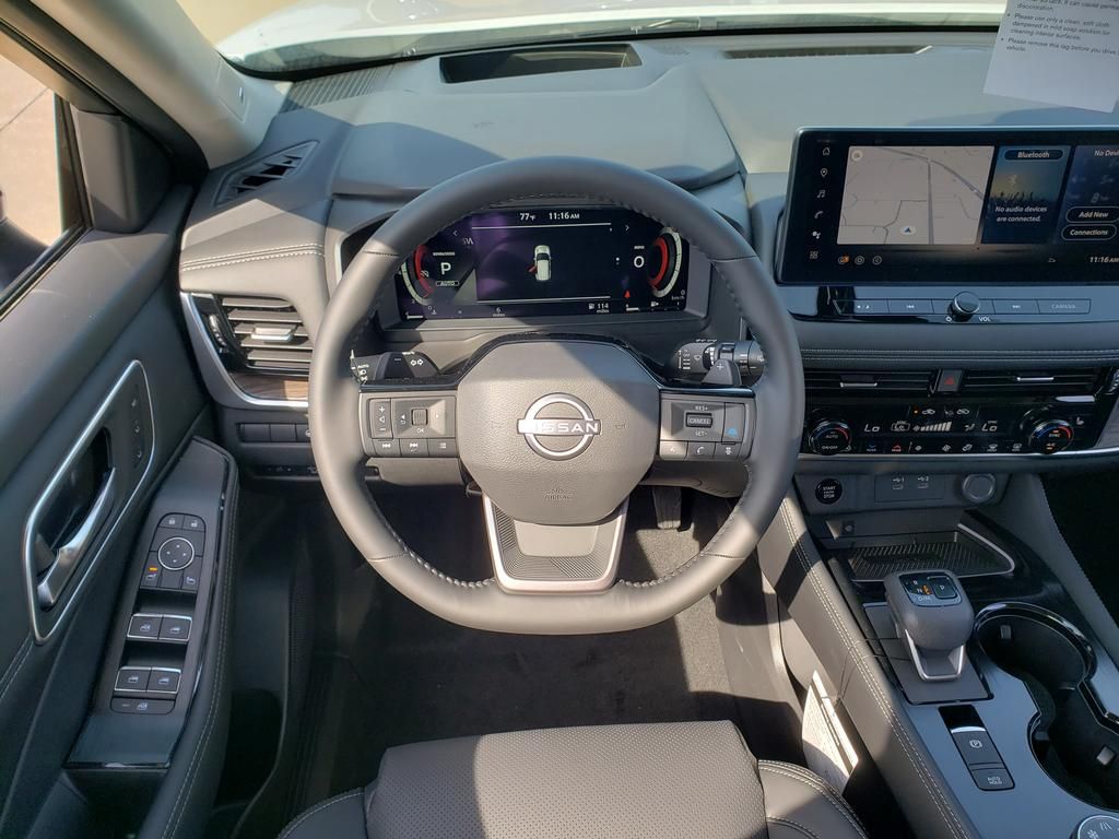 2026 Nissan Rogue Platinum photo 10