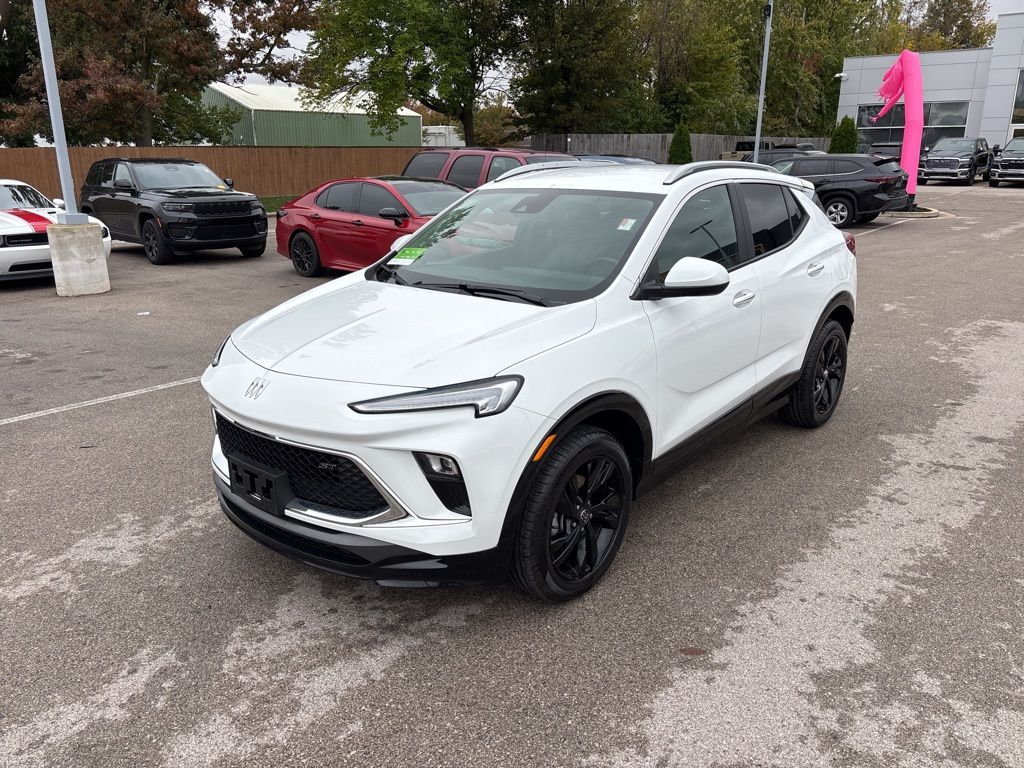 2024 Buick Encore GX Sport Touring's photo