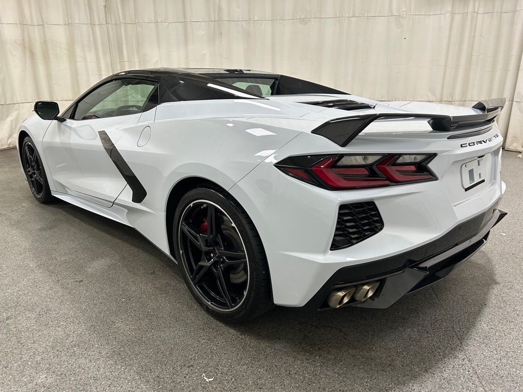 2022 Chevrolet Corvette Stingray 2LT Convertible photo 5