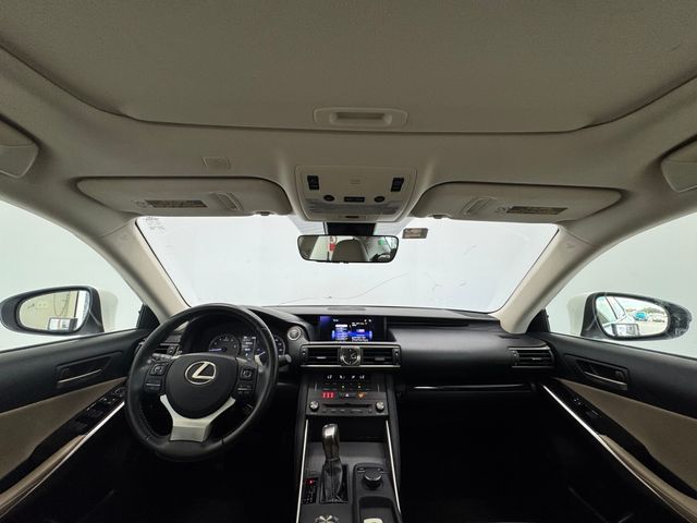 2019 Lexus IS 300 photo 20