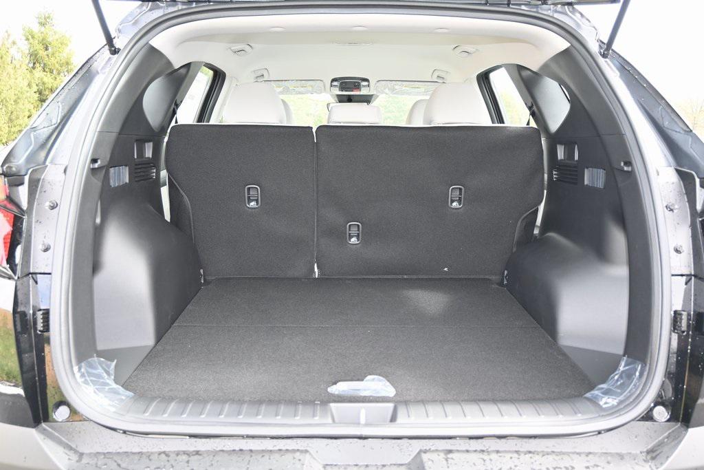2025 Hyundai Tucson SE photo 2