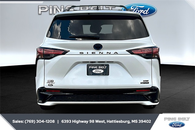 2023 Toyota Sienna XSE photo 4