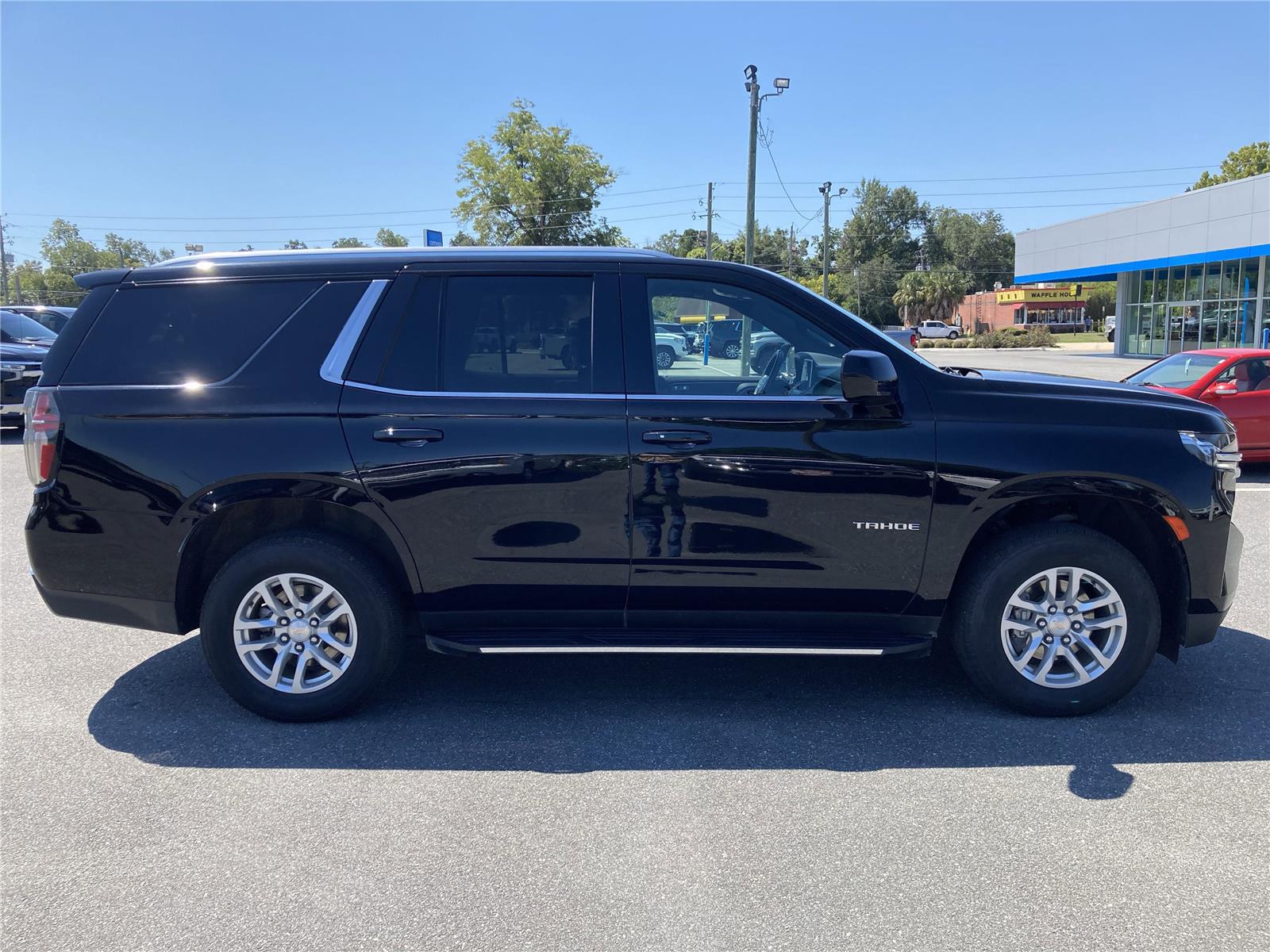 2024 Chevrolet Tahoe LT photo 7