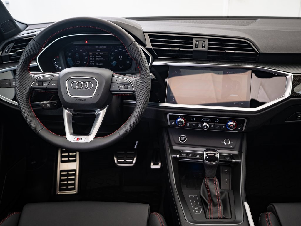2025 Audi Q3 45 TFSI S line Premium Plus photo 30