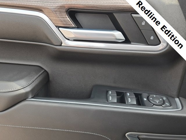 2022 Chevrolet Silverado RST photo 19