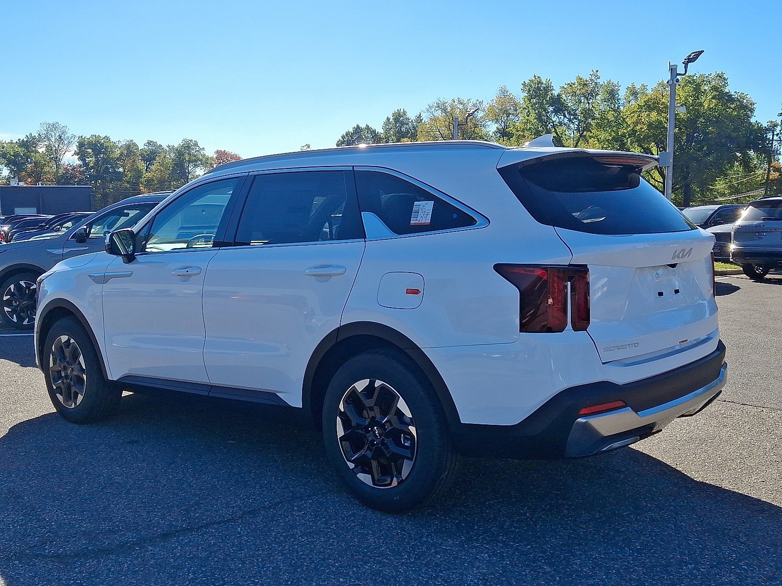 2026 Kia Sorento S photo 3