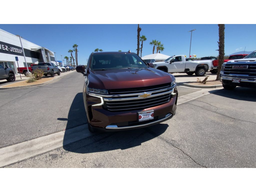 2023 Chevrolet Tahoe LT photo 3