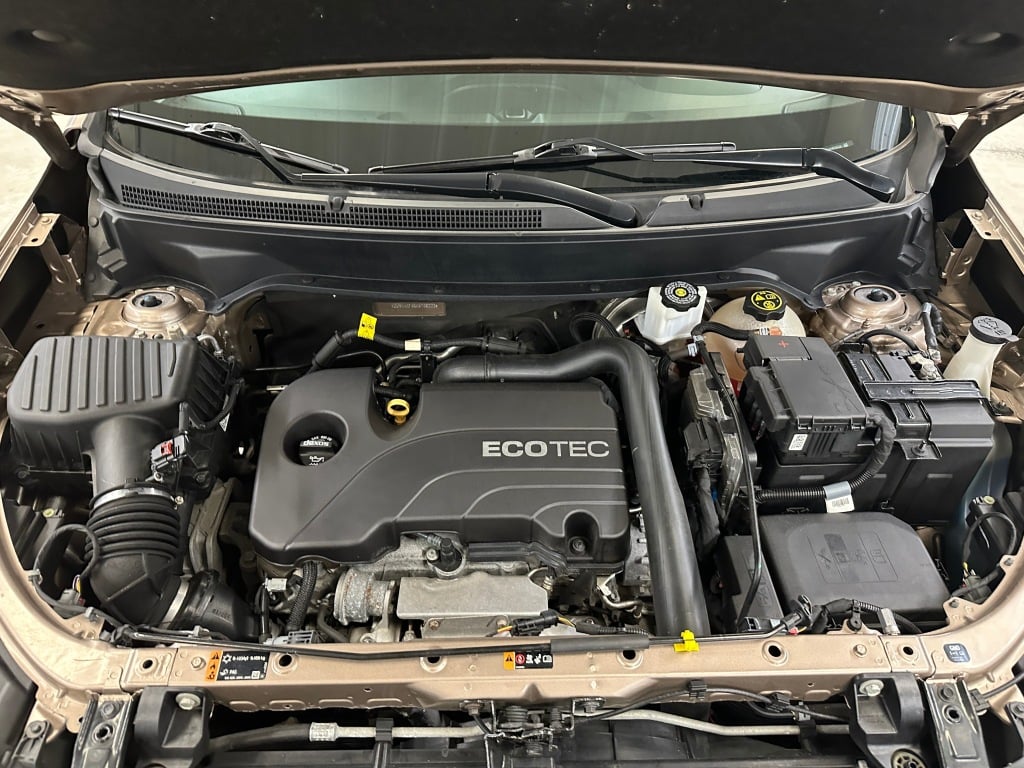 2019 Chevrolet Equinox LT photo 32