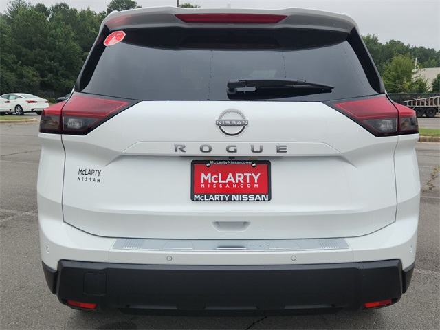 2026 Nissan Rogue SV photo 3