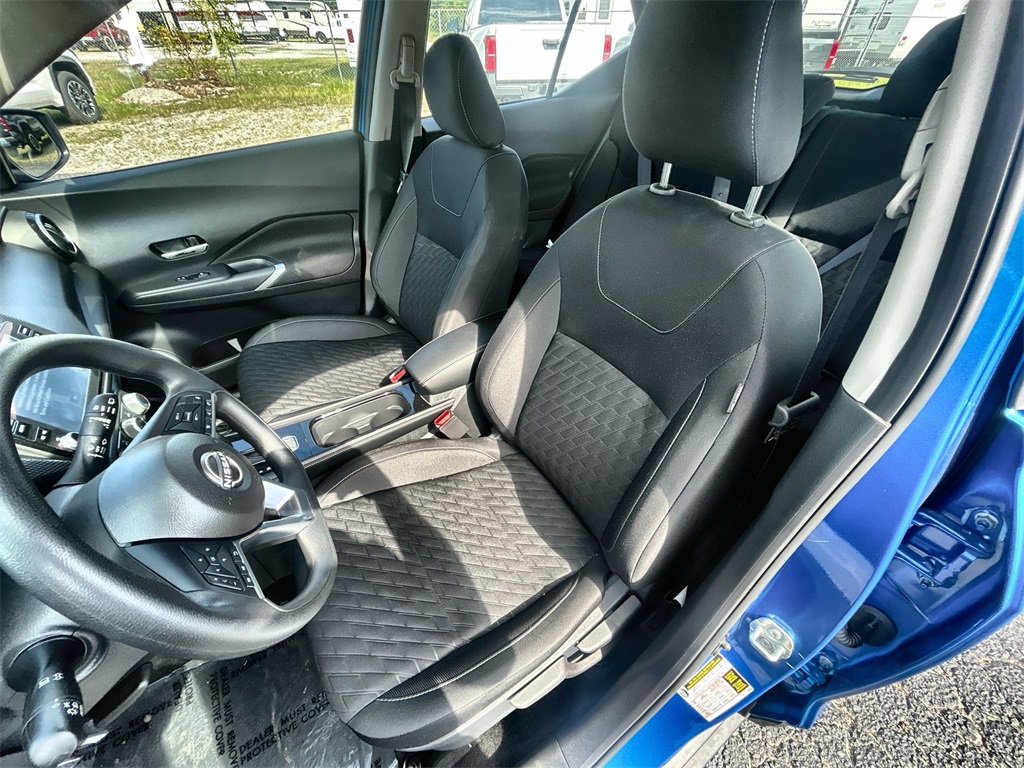2024 Nissan Kicks SV photo 17