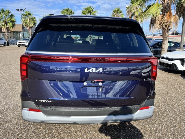 2026 Kia Carnival EX photo 3
