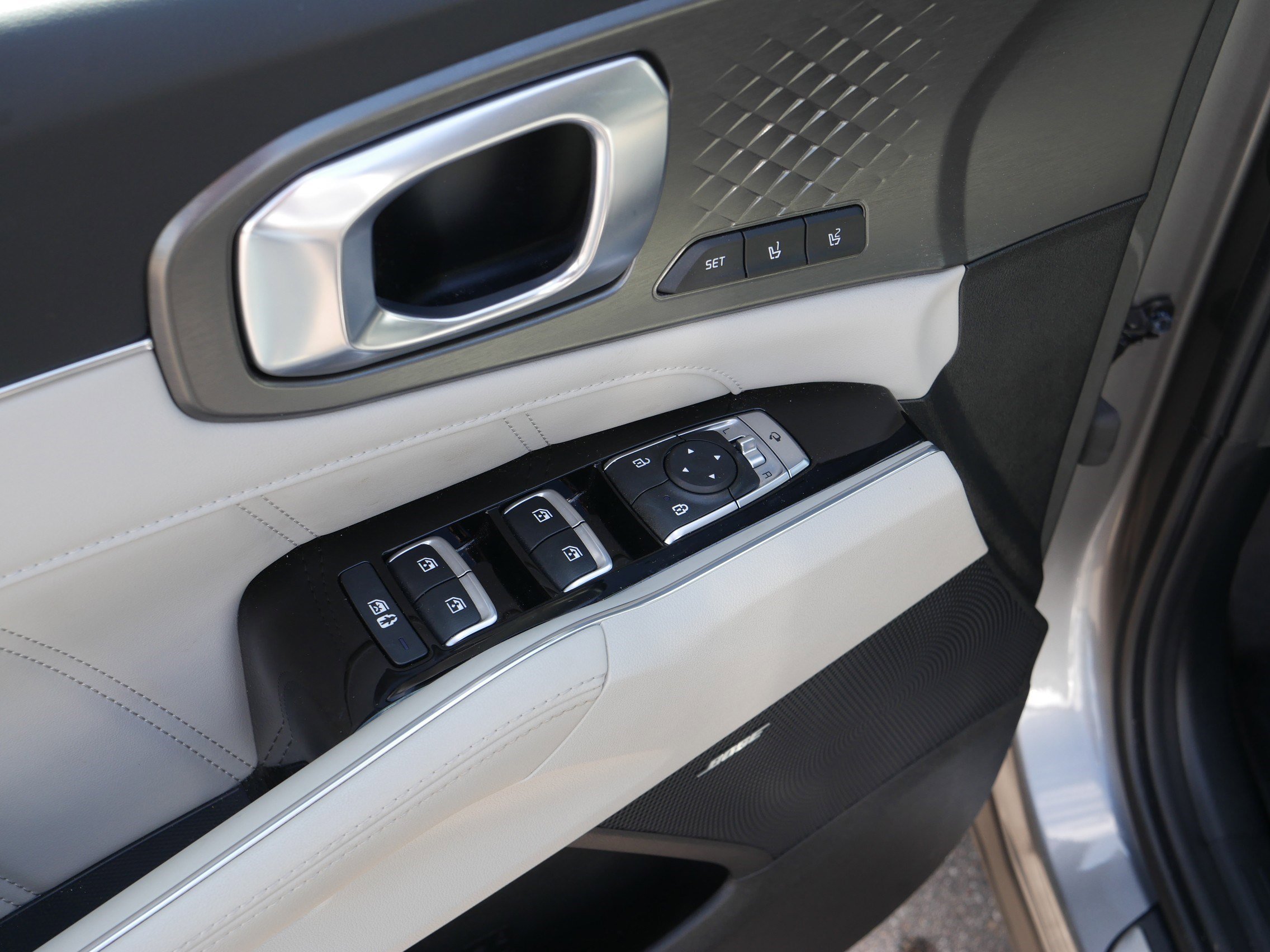 2024 Kia Sorento Plug-In Hybrid SX Prestige photo 18