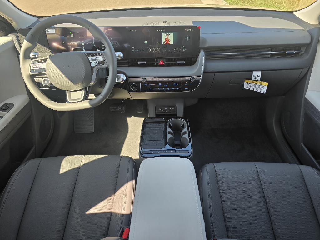 2025 Hyundai Ioniq 5 SEL photo 22