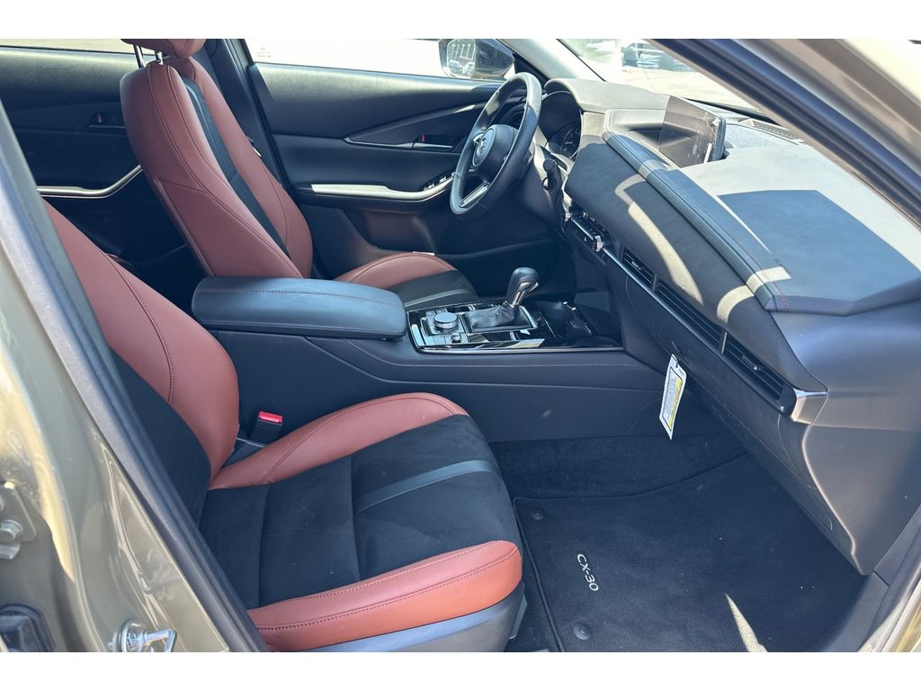2024 Mazda CX-30 2.5 Carbon Turbo photo 20