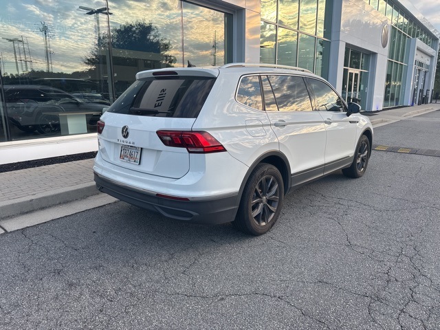 2022 Volkswagen Tiguan SE photo 6