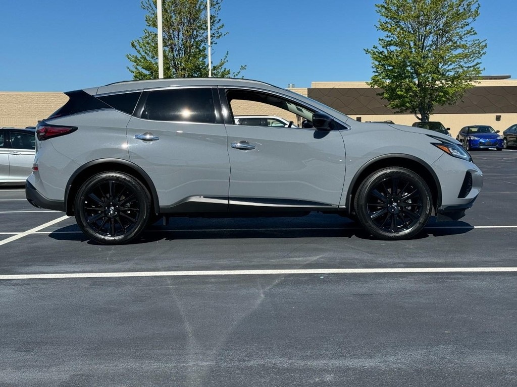 2024 Nissan Murano SV photo 2