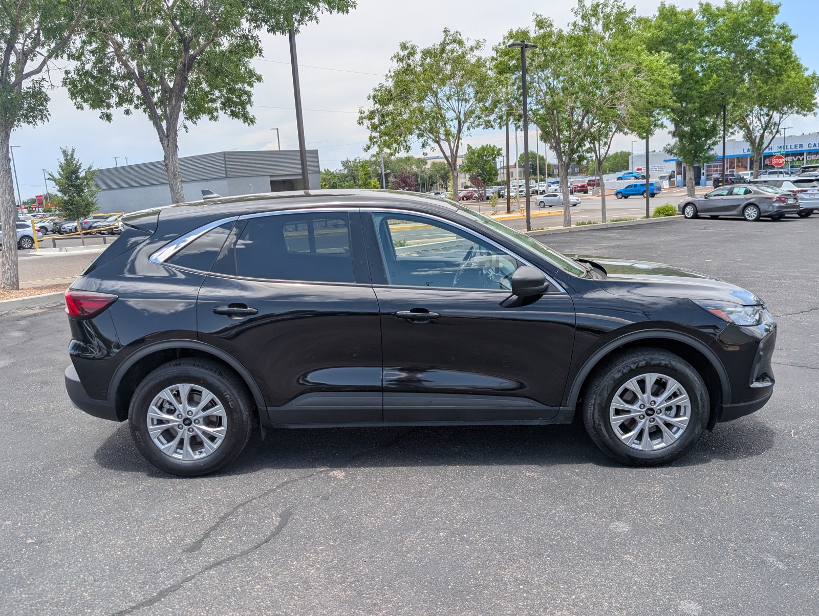 Used 2024 BLACK Ford Active image 4