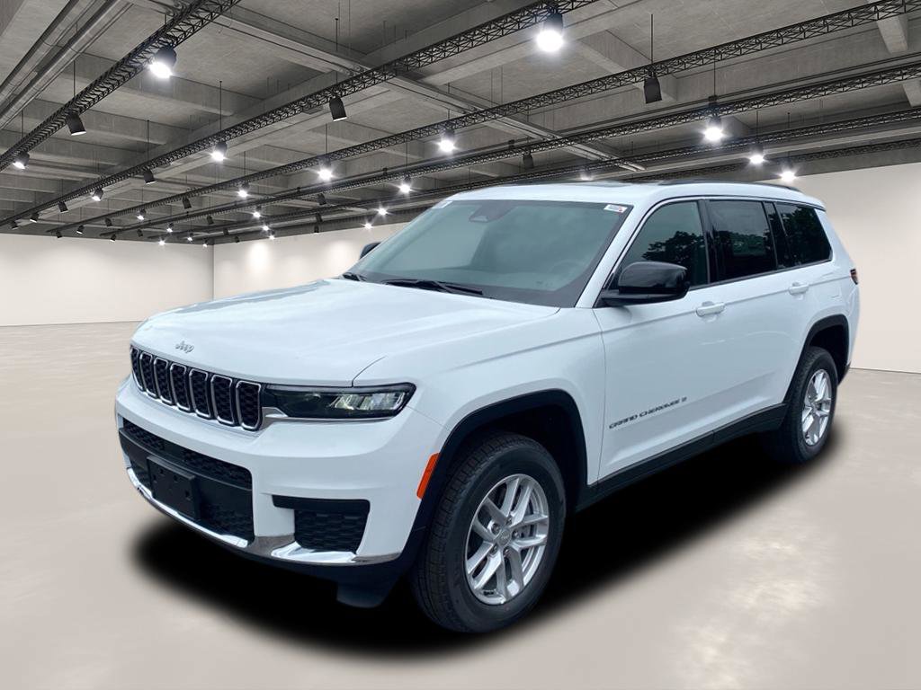 2025 Jeep Grand Cherokee Laredo X photo 2